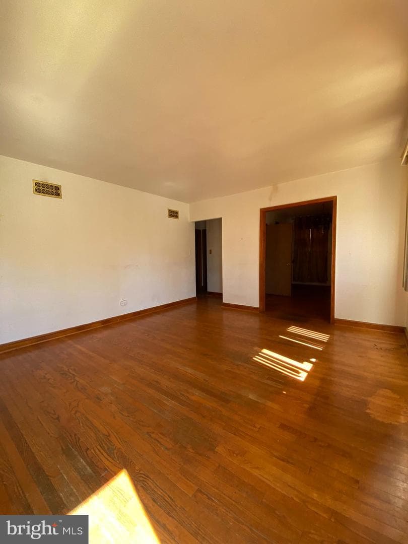 4632 Lacy Avenue photo 6