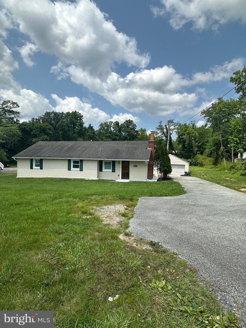 6900 Cipriano Road photo 6