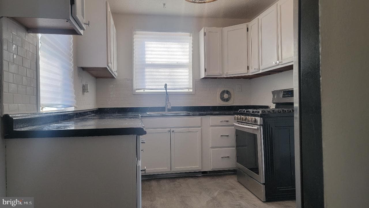 7013 Whitney Avenue photo 52