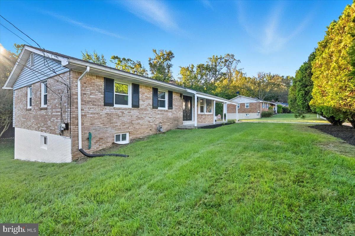 7800 Locris Drive photo 30