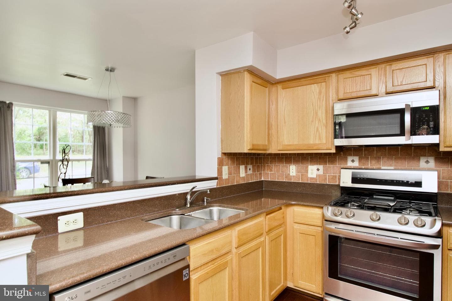9806 Spanish Oak Way #126 photo 10