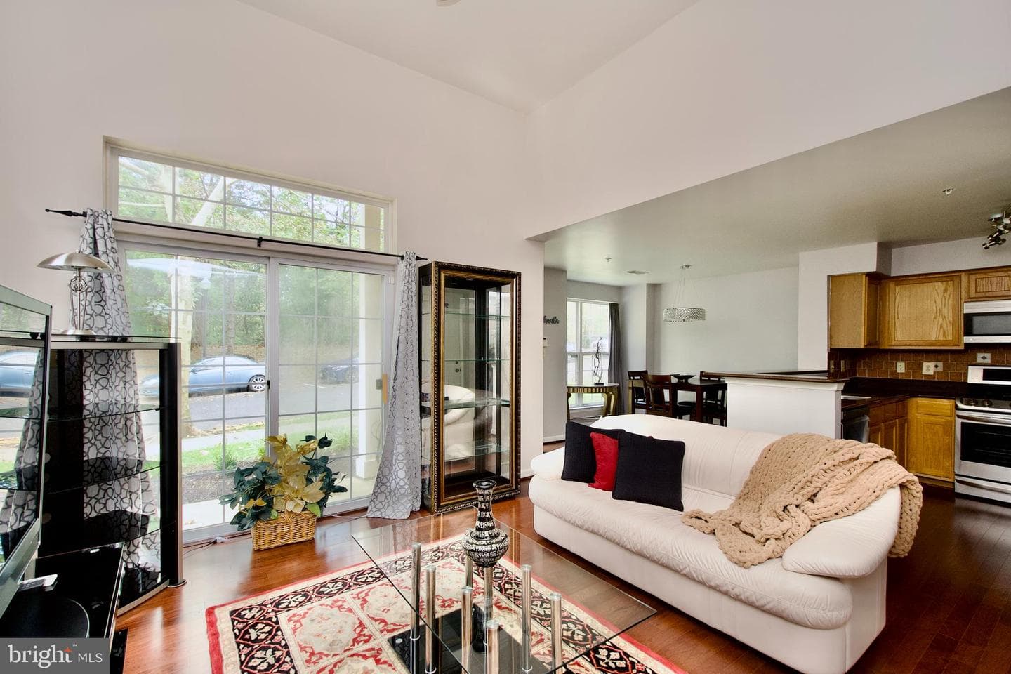 9806 Spanish Oak Way #126 photo 5