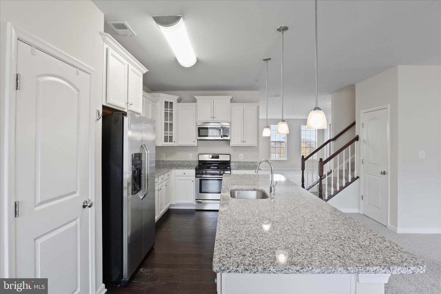2633 Campus Way N photo 17