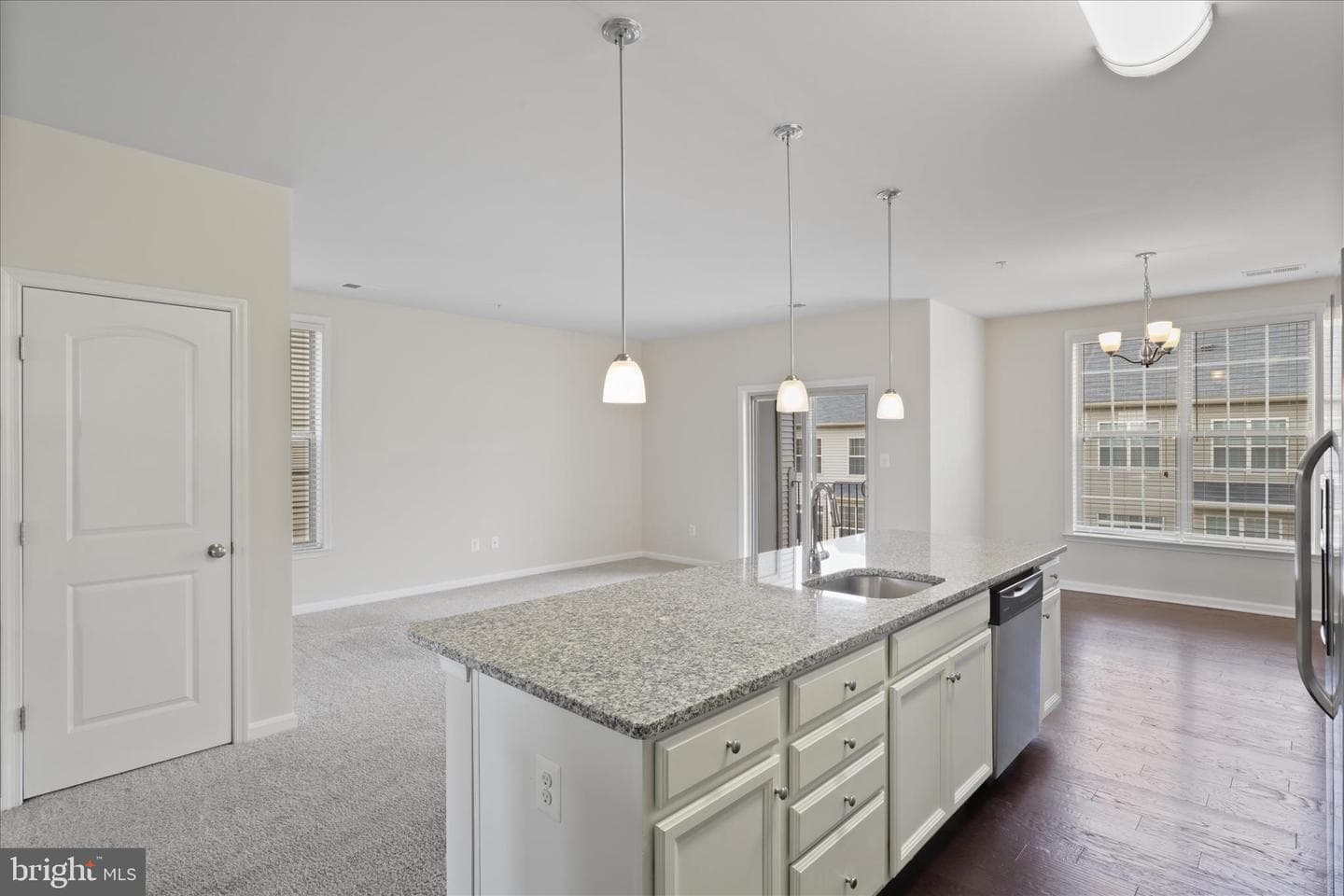 2633 Campus Way N photo 19