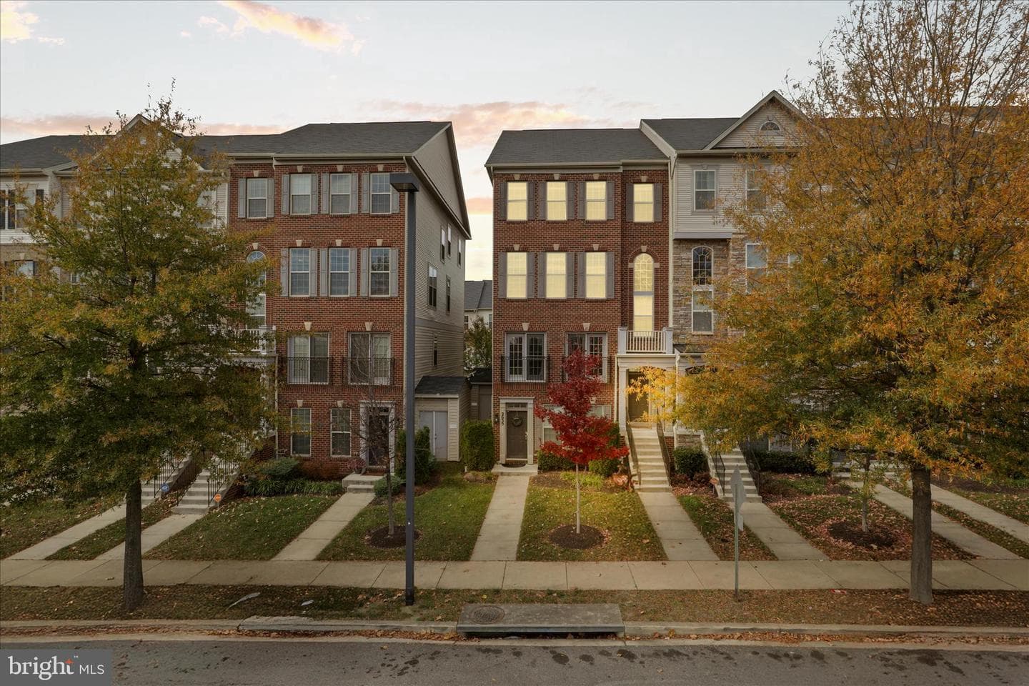 2633 Campus Way N photo 2
