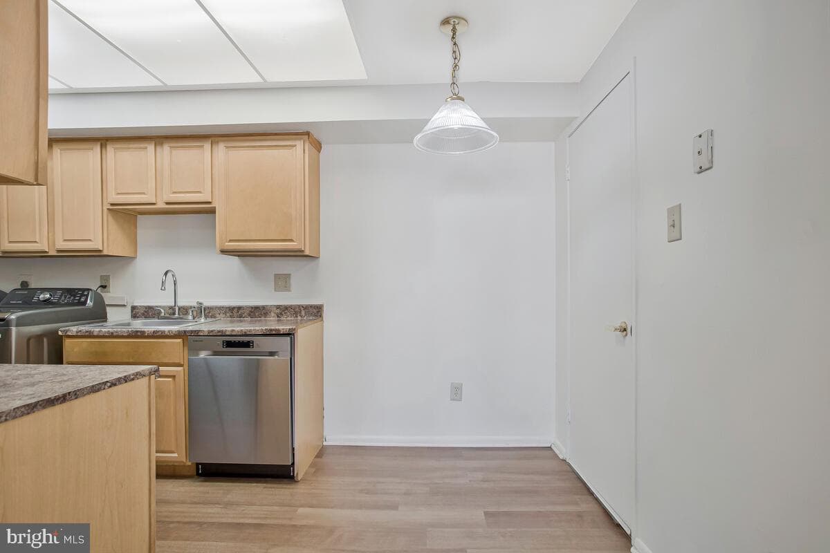 10216 Prince Place #9-204 photo 12
