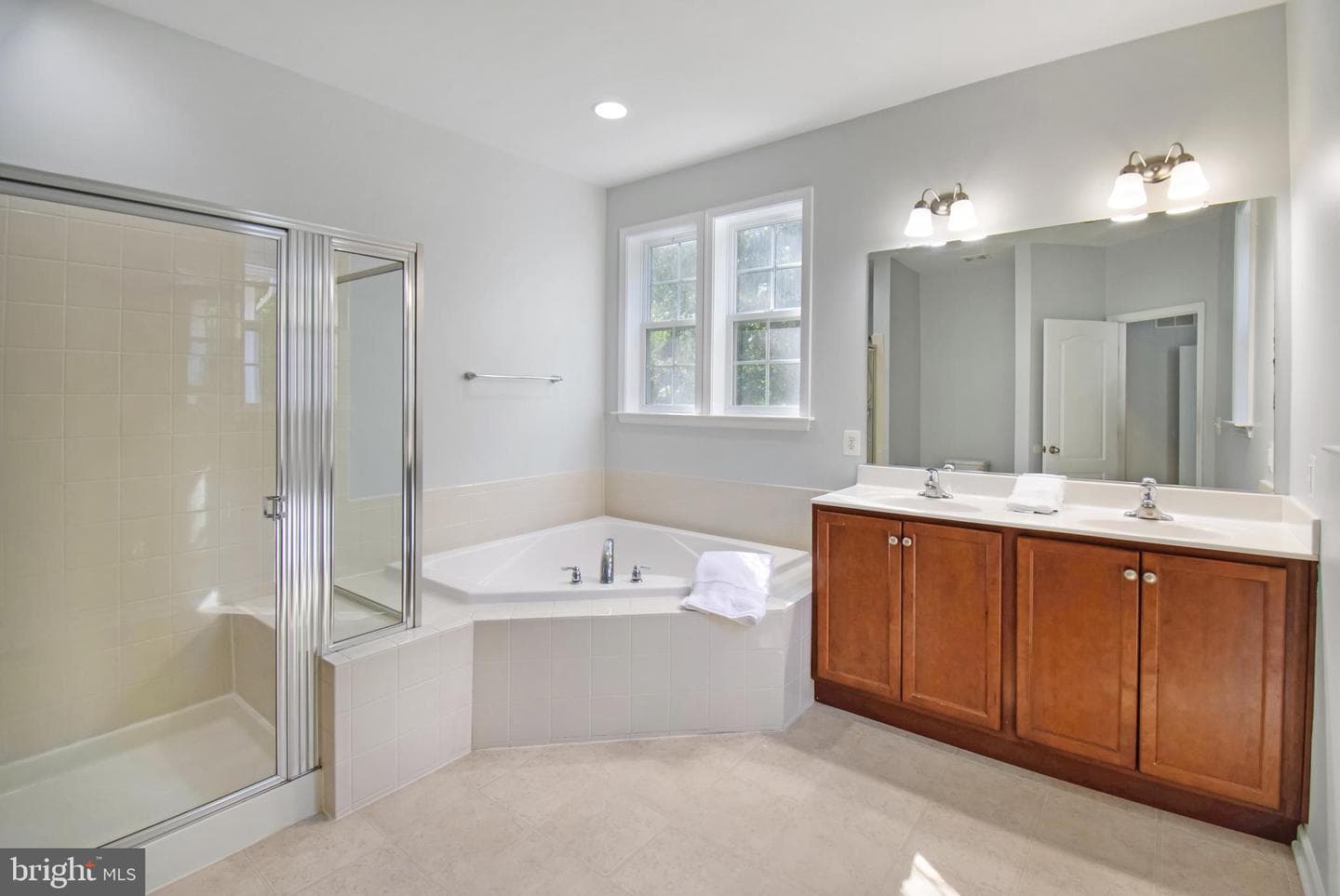 9521 Westerdale Drive photo 33