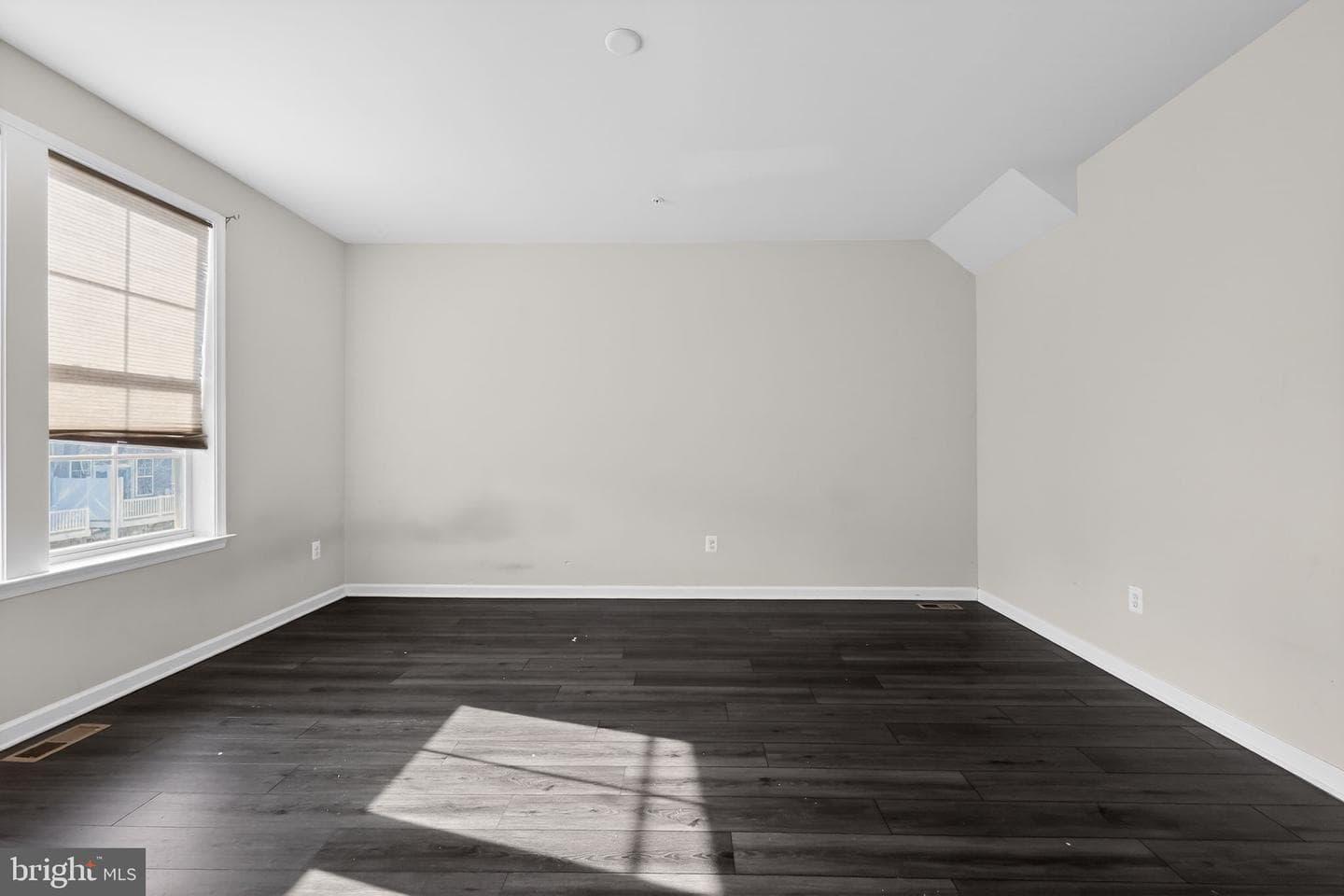 1027 Overlook Way photo 15