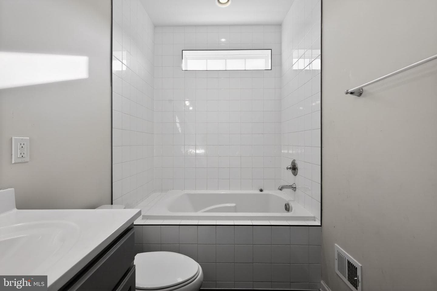 1027 Overlook Way photo 21