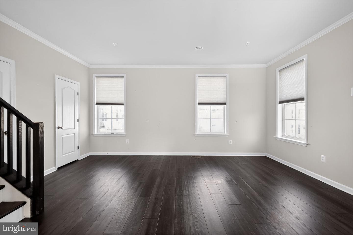 1027 Overlook Way photo 4
