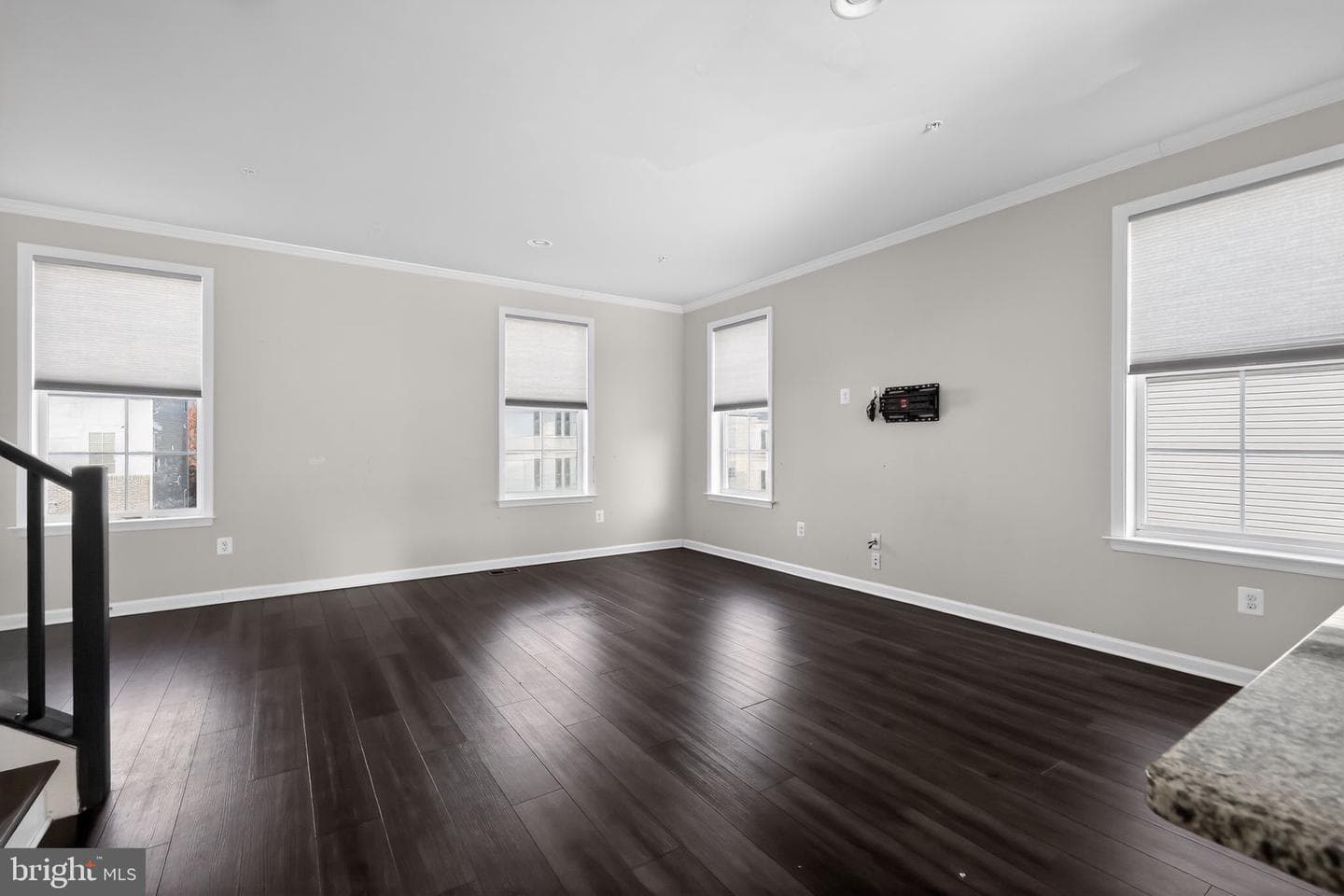 1027 Overlook Way photo 5