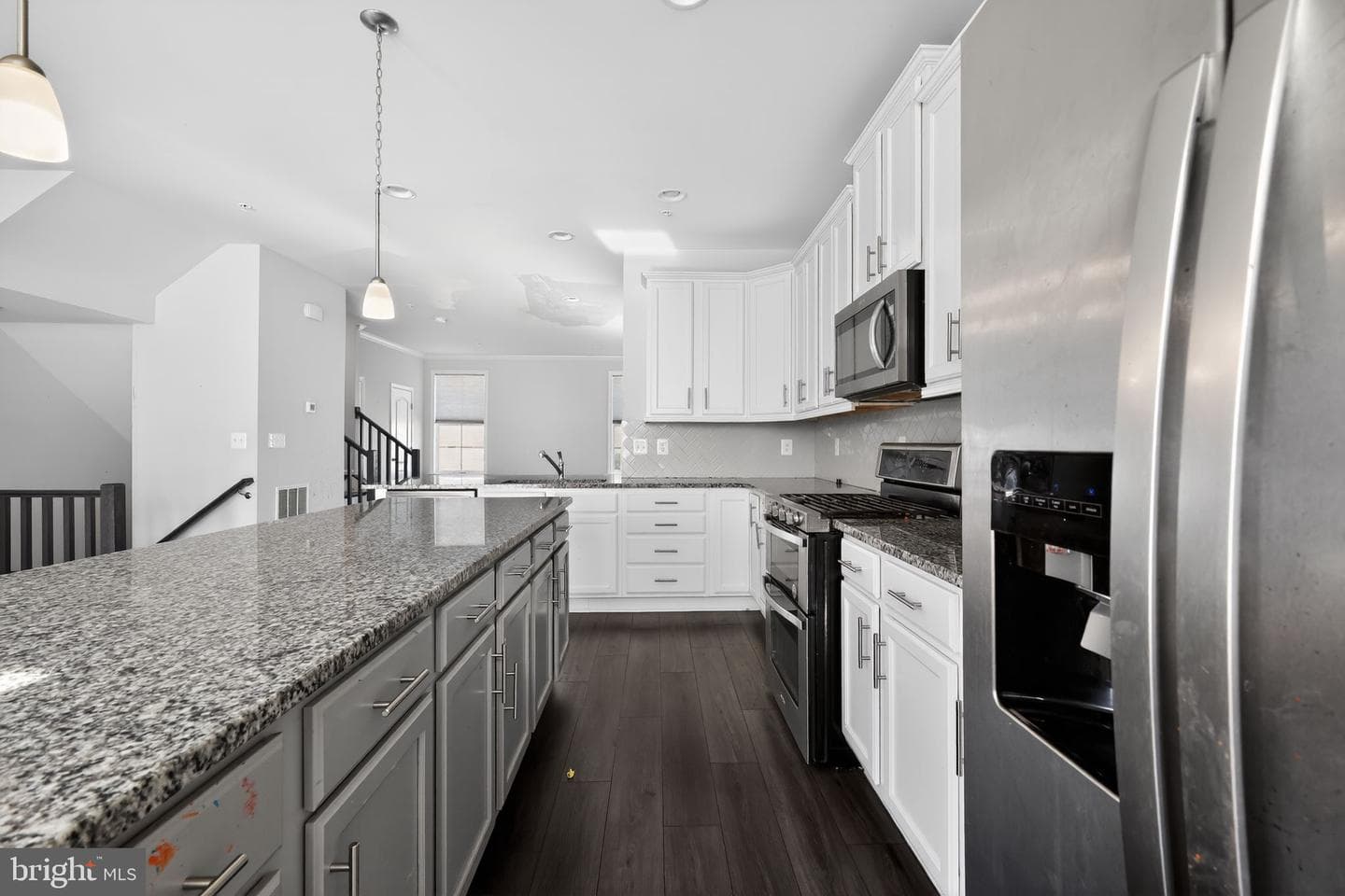 1027 Overlook Way photo 8