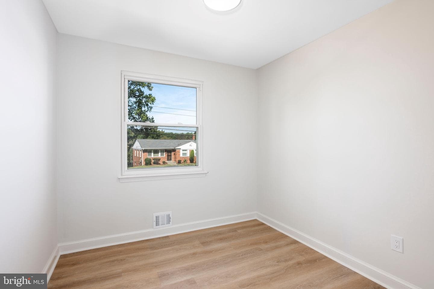 2509 Afton Street photo 15