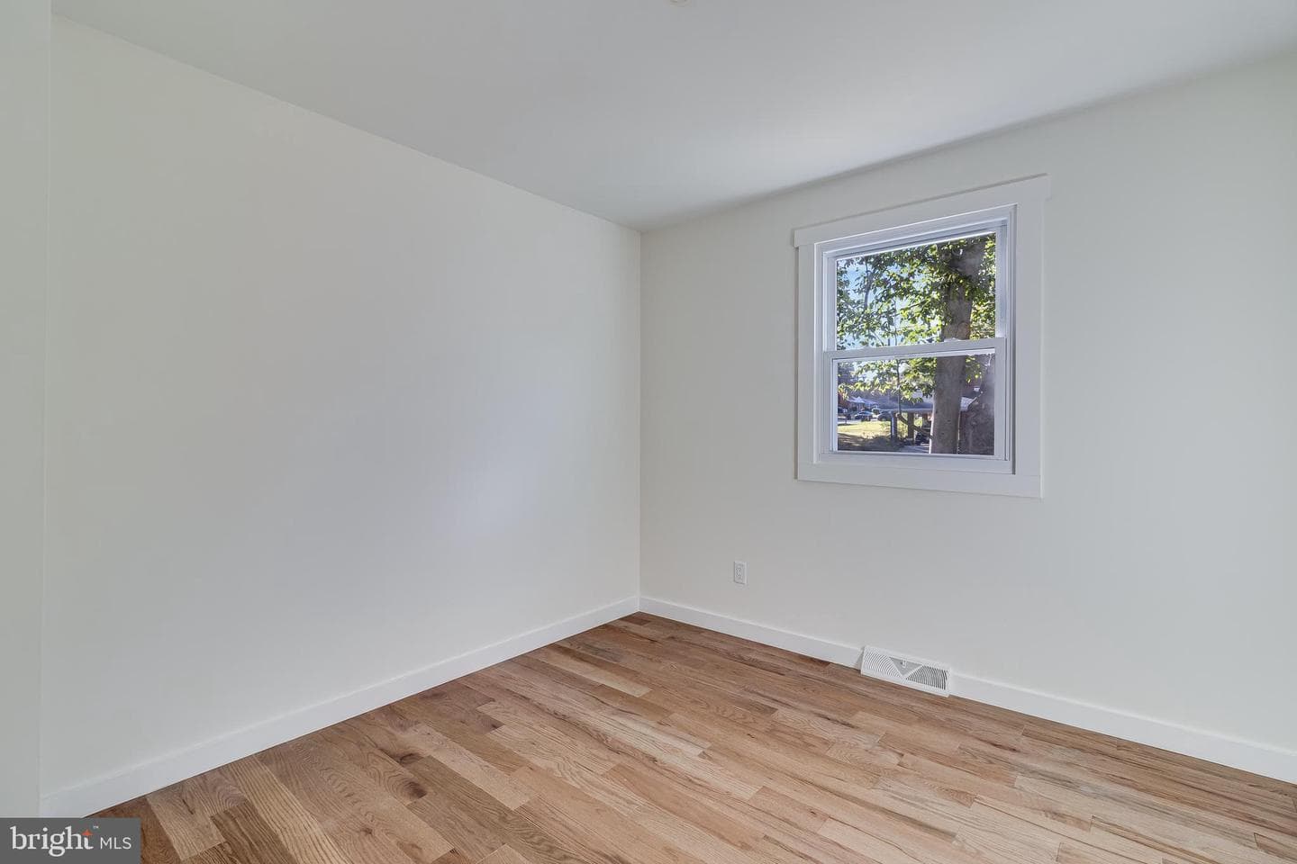 2804 Testway Avenue photo 29