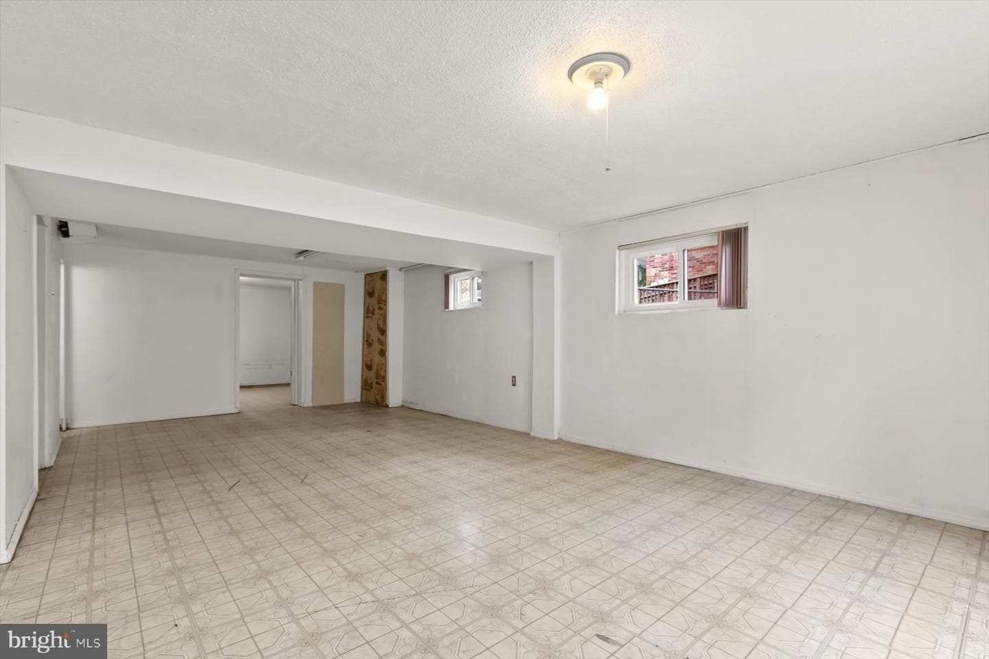 3533 Duke Street photo 27