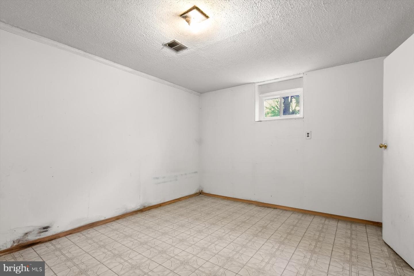 3533 Duke Street photo 29