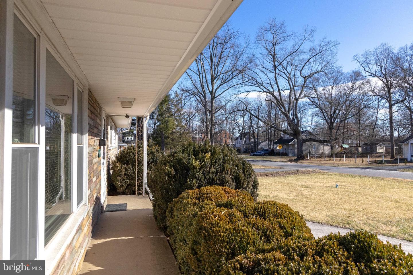 9434 Dubarry Avenue photo 2