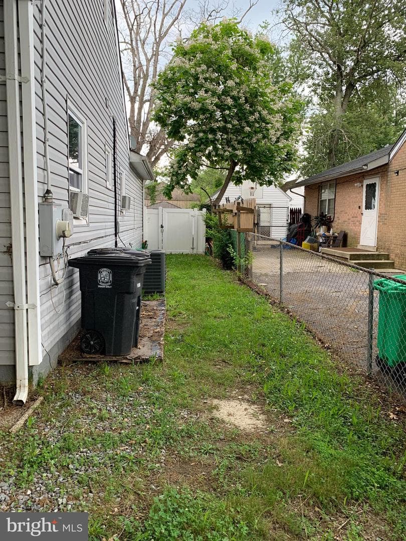 2700 Phelps Avenue photo 4
