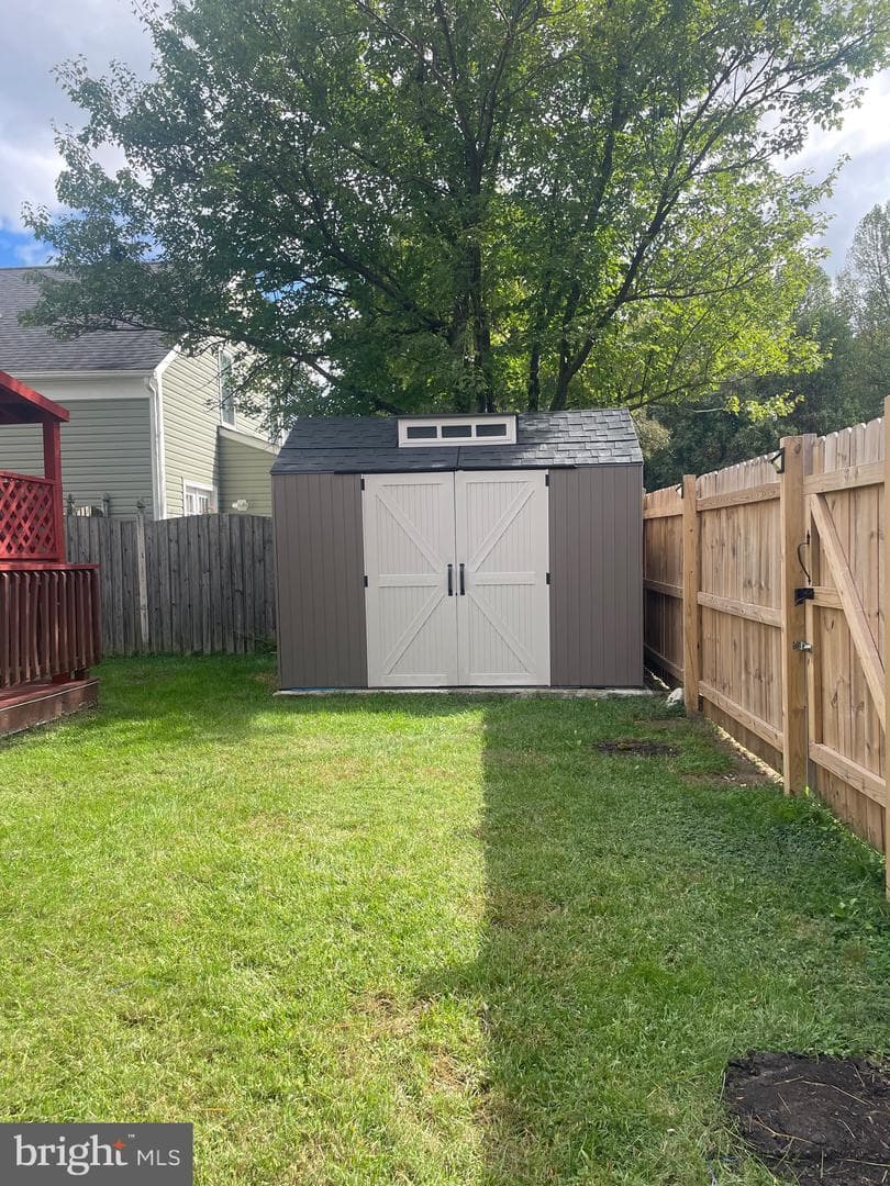 15303 Endicott Drive photo 17