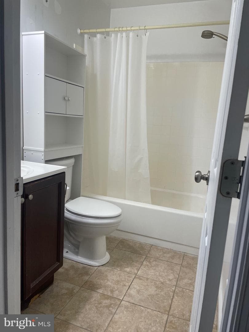 15303 Endicott Drive photo 27