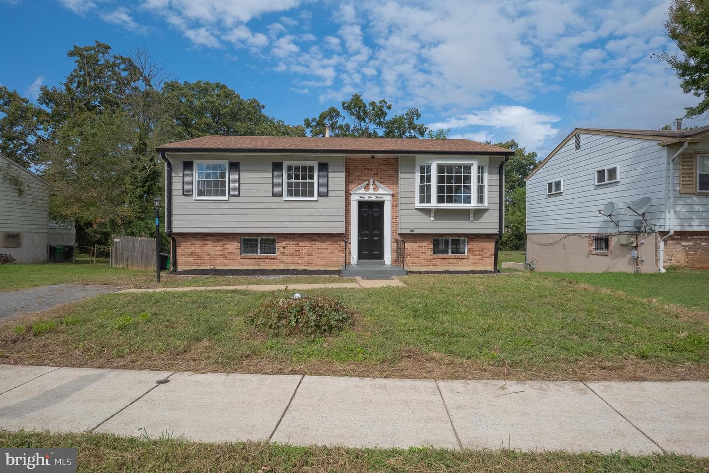 3113 Lakehurst Avenue photo 3