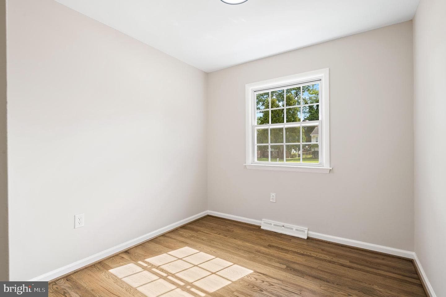 3113 Lakehurst Avenue photo 33