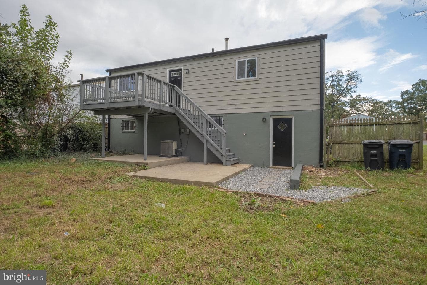 3113 Lakehurst Avenue photo 52