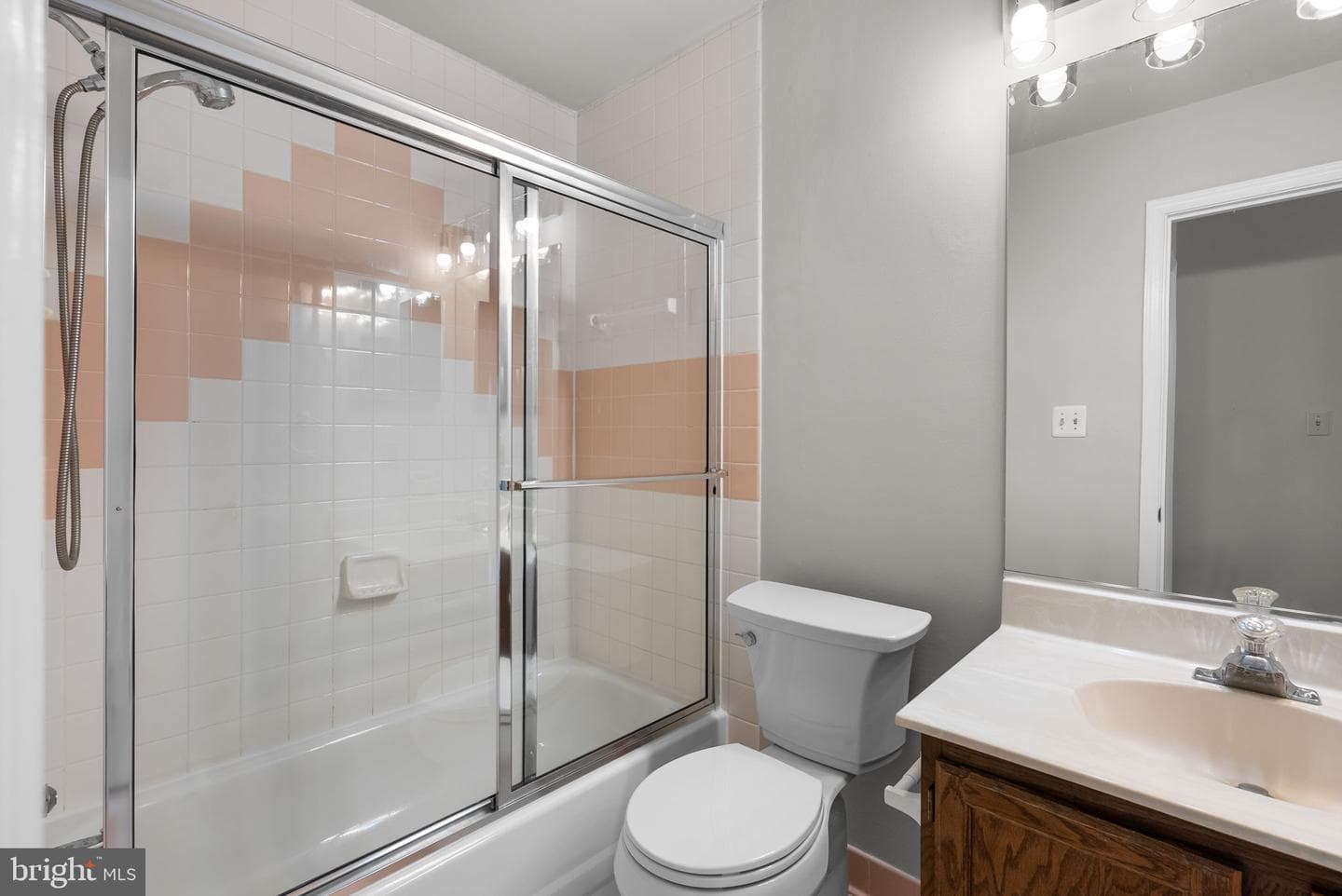 14947 London Lane photo 12