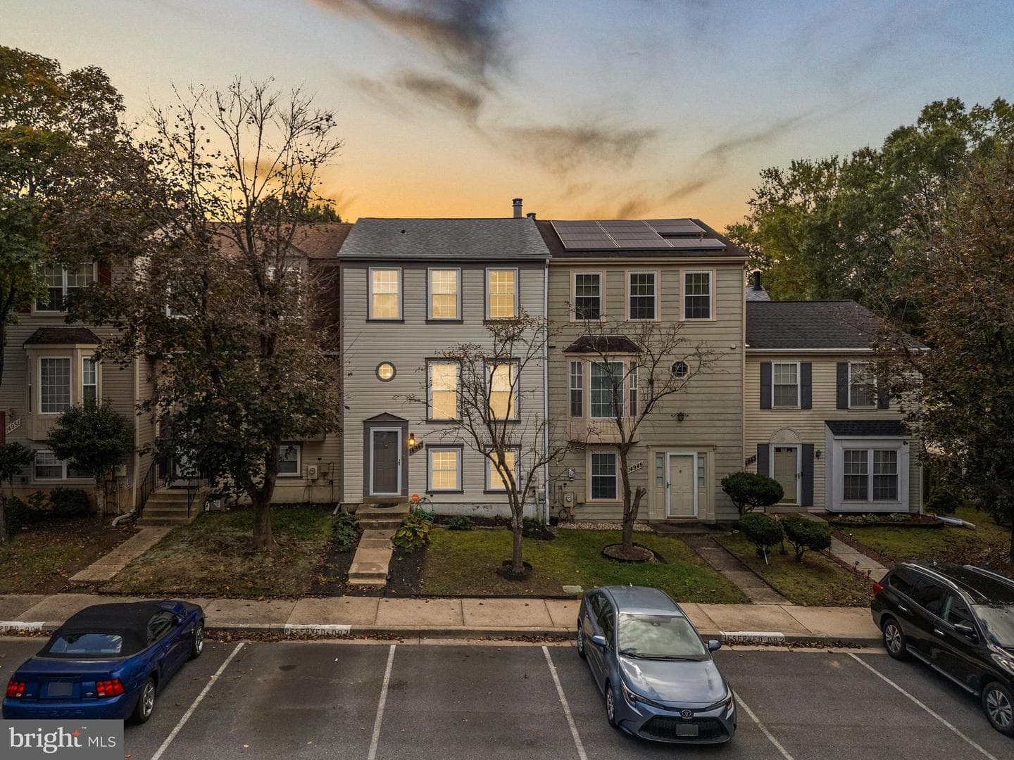 14947 London Lane photo 2