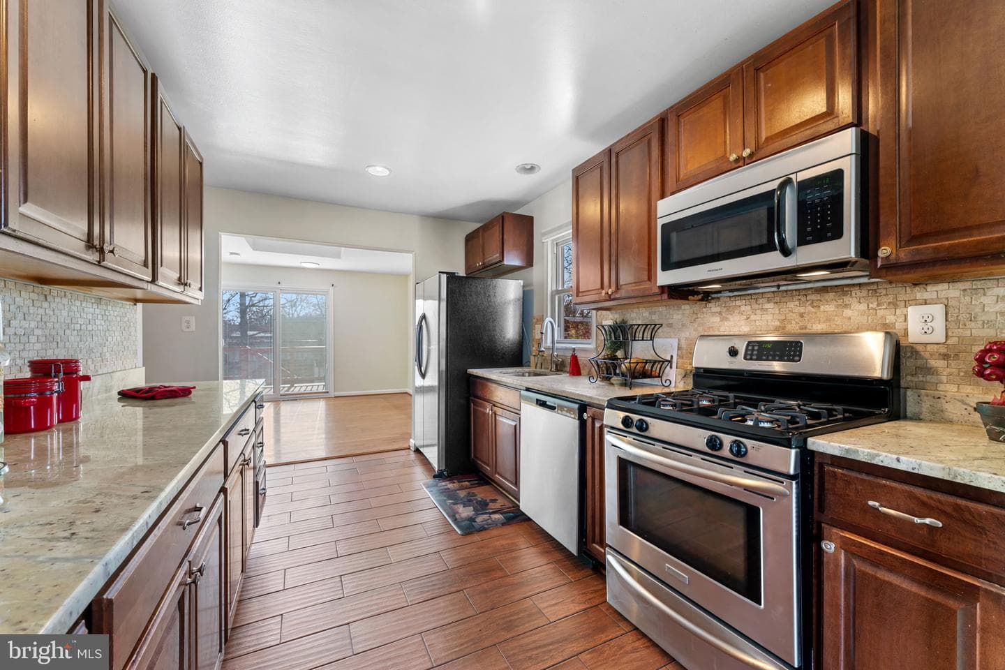 9207 4th Street photo 6