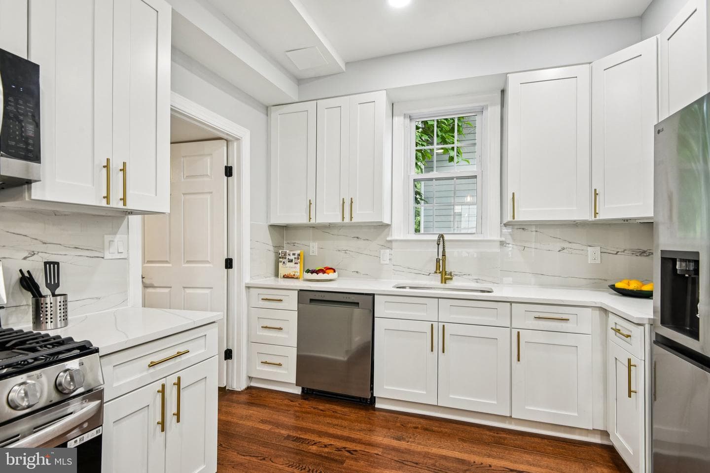 3910 Webster Street photo 15