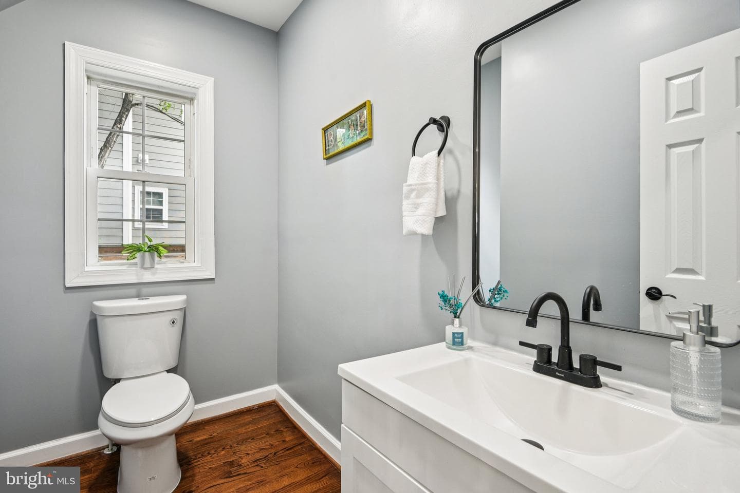 3910 Webster Street photo 20