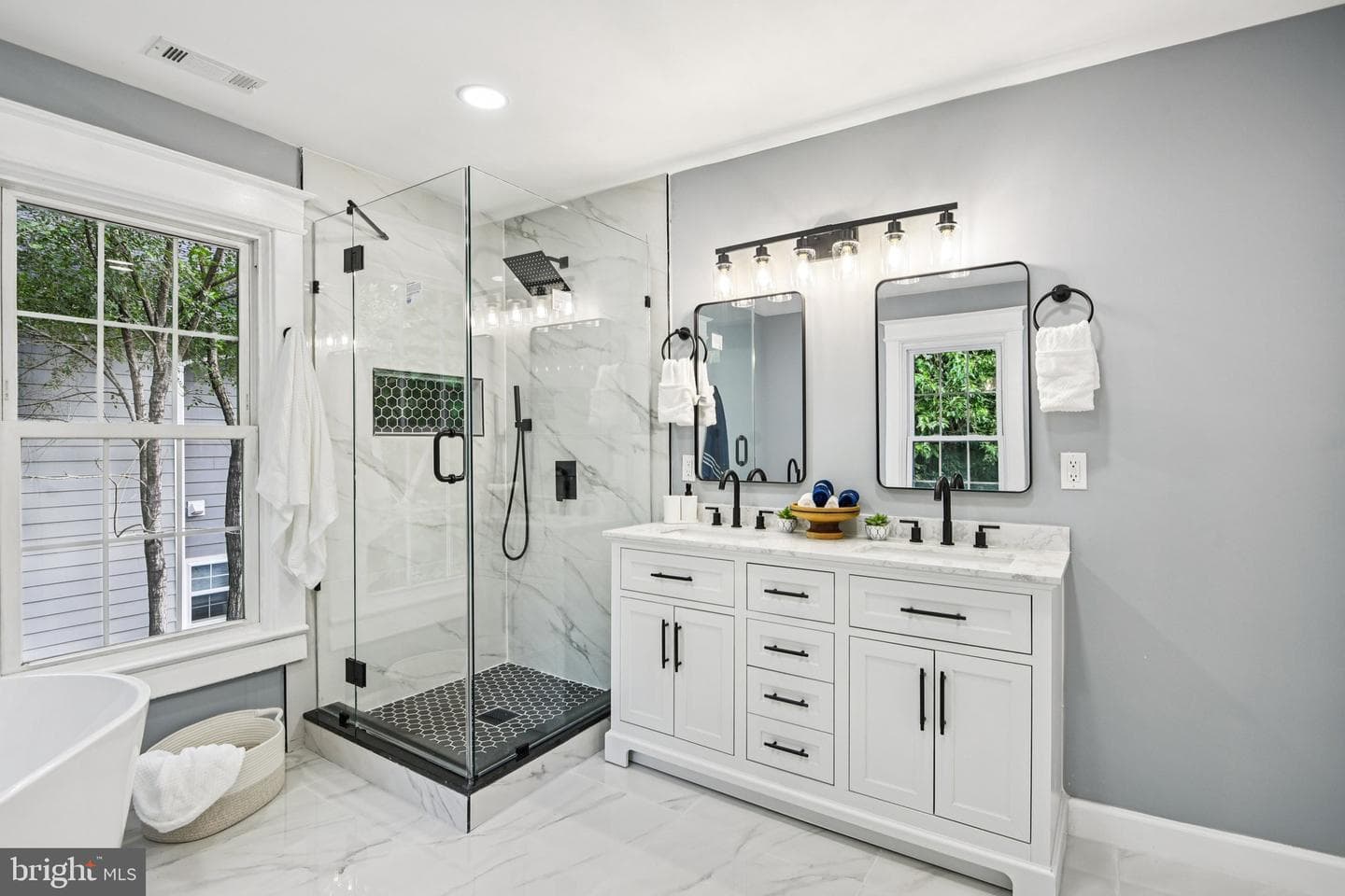 3910 Webster Street photo 23