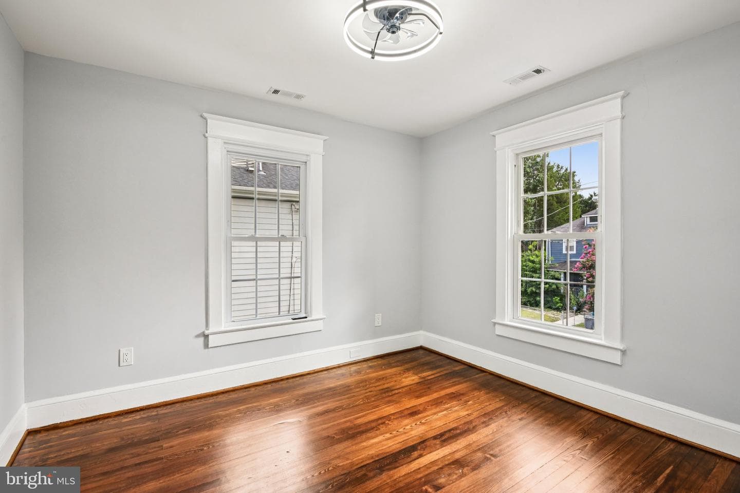 3910 Webster Street photo 24