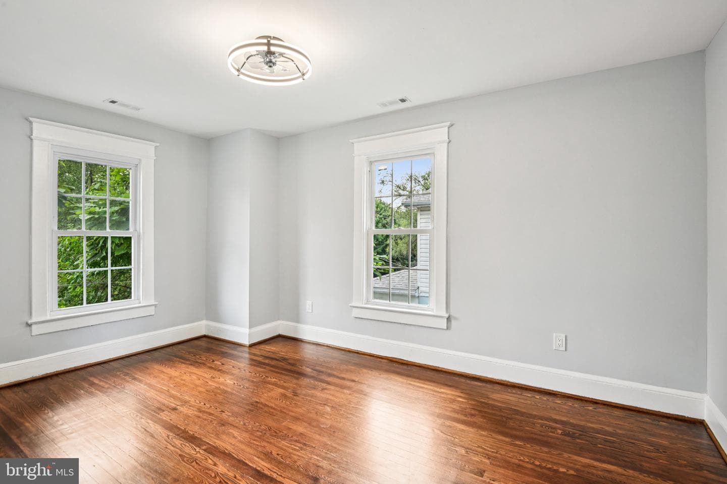 3910 Webster Street photo 26