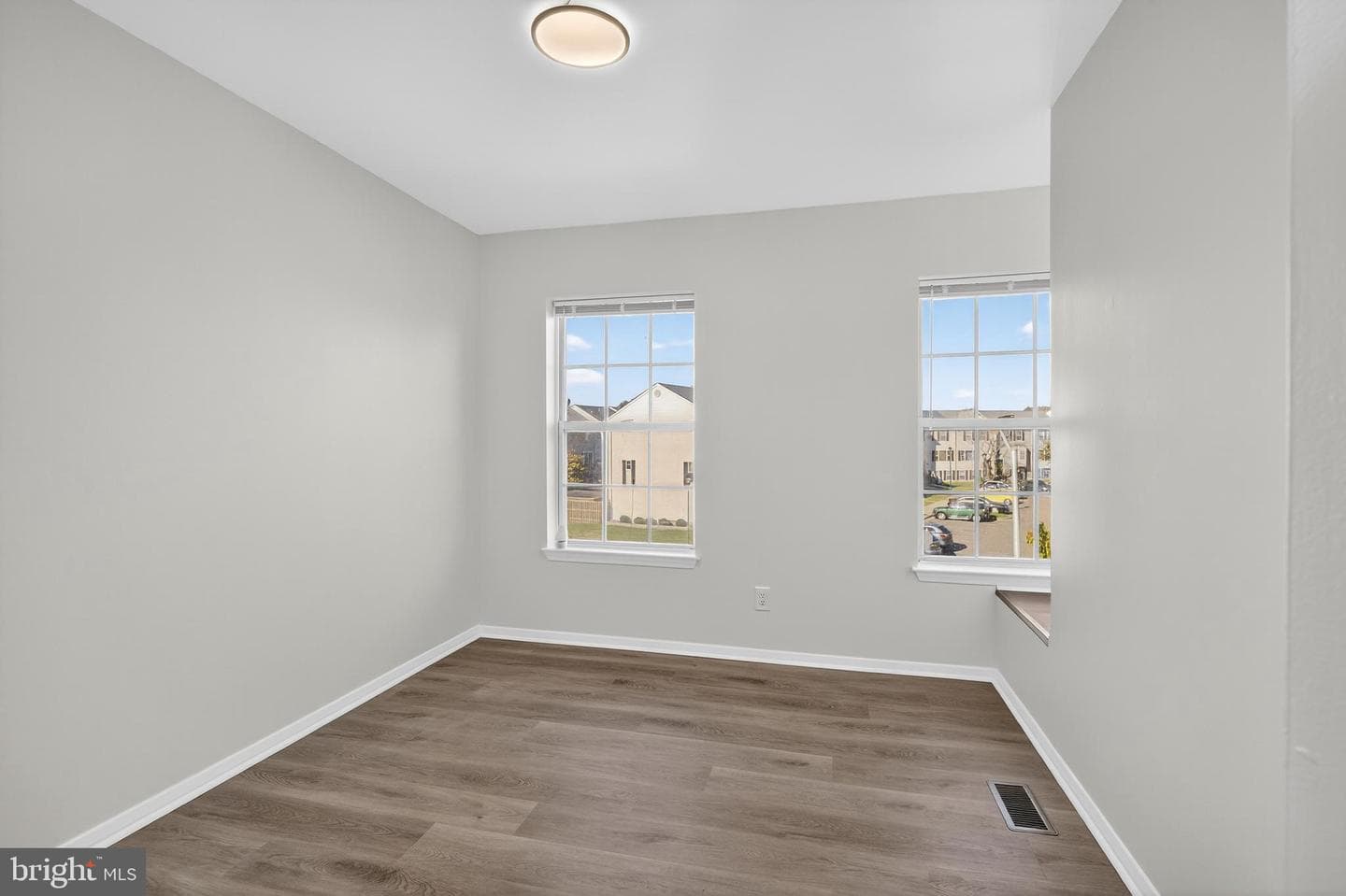 5203 Hil Mar Drive photo 20