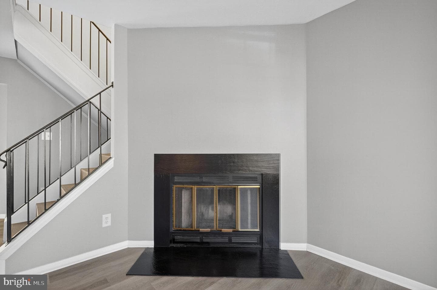 5203 Hil Mar Drive photo 4