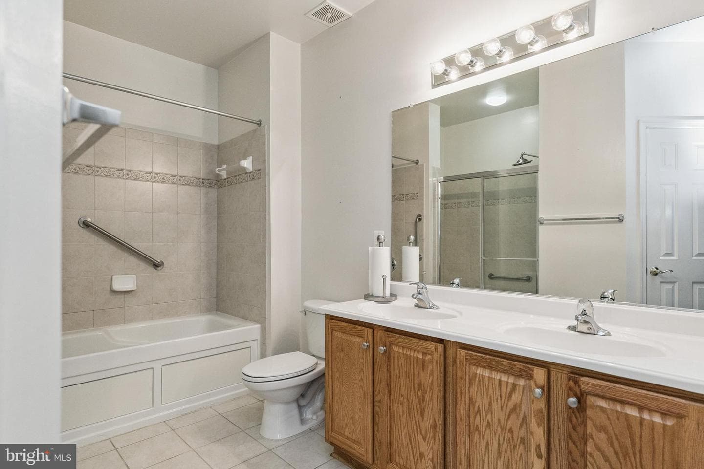13200 Wright Place photo 19
