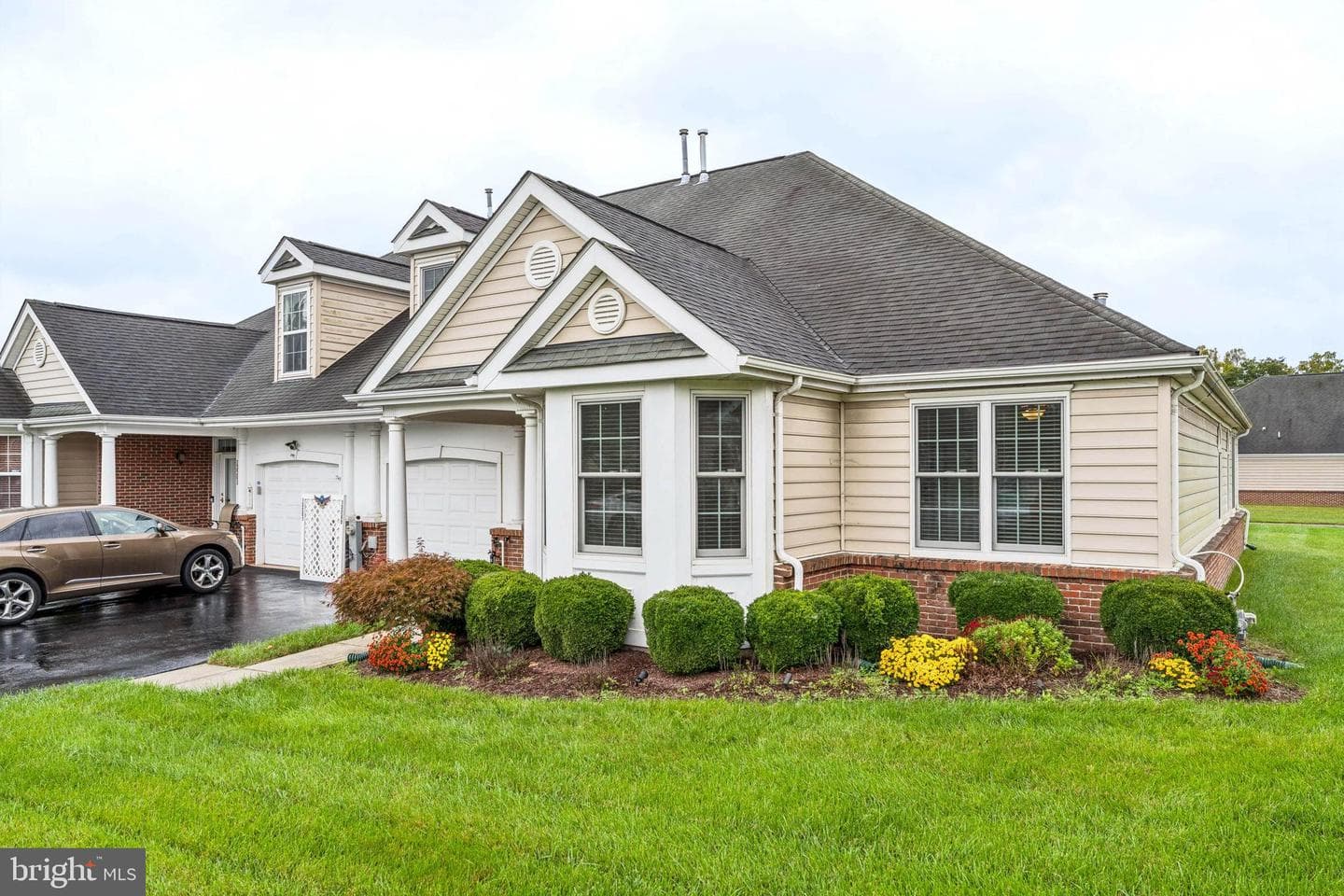13200 Wright Place photo 3