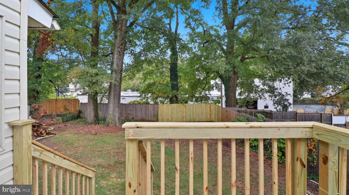 8 Vale Place photo 17