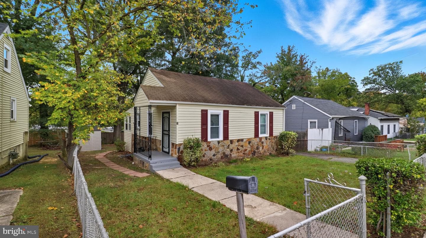 8 Vale Place photo 22