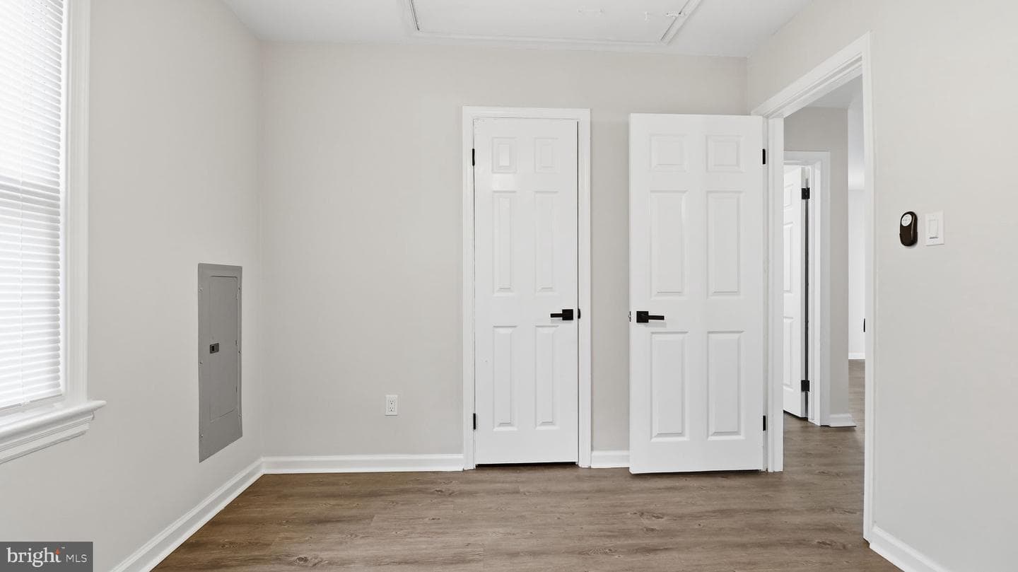 8 Vale Place photo 6