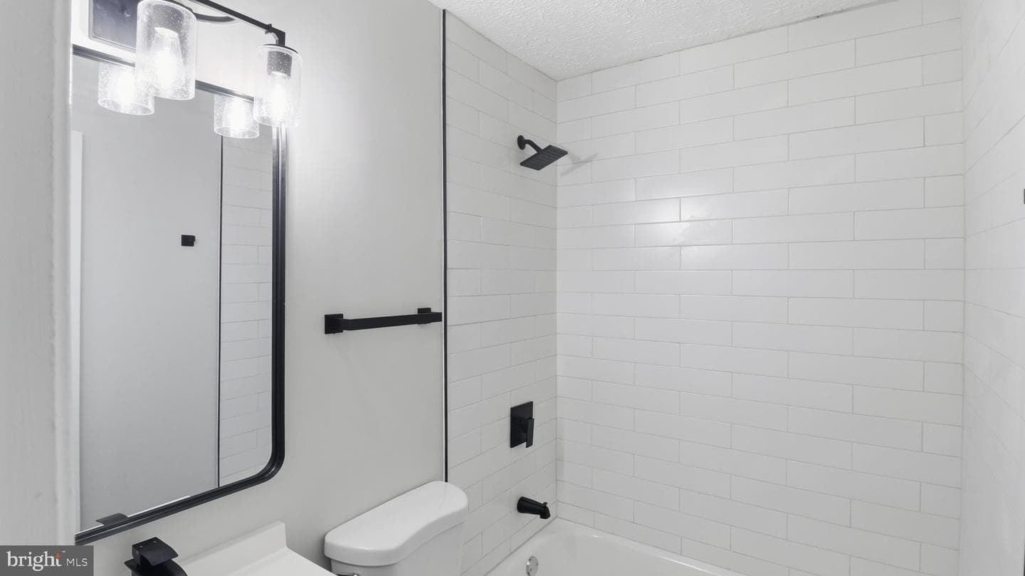 8 Vale Place photo 7