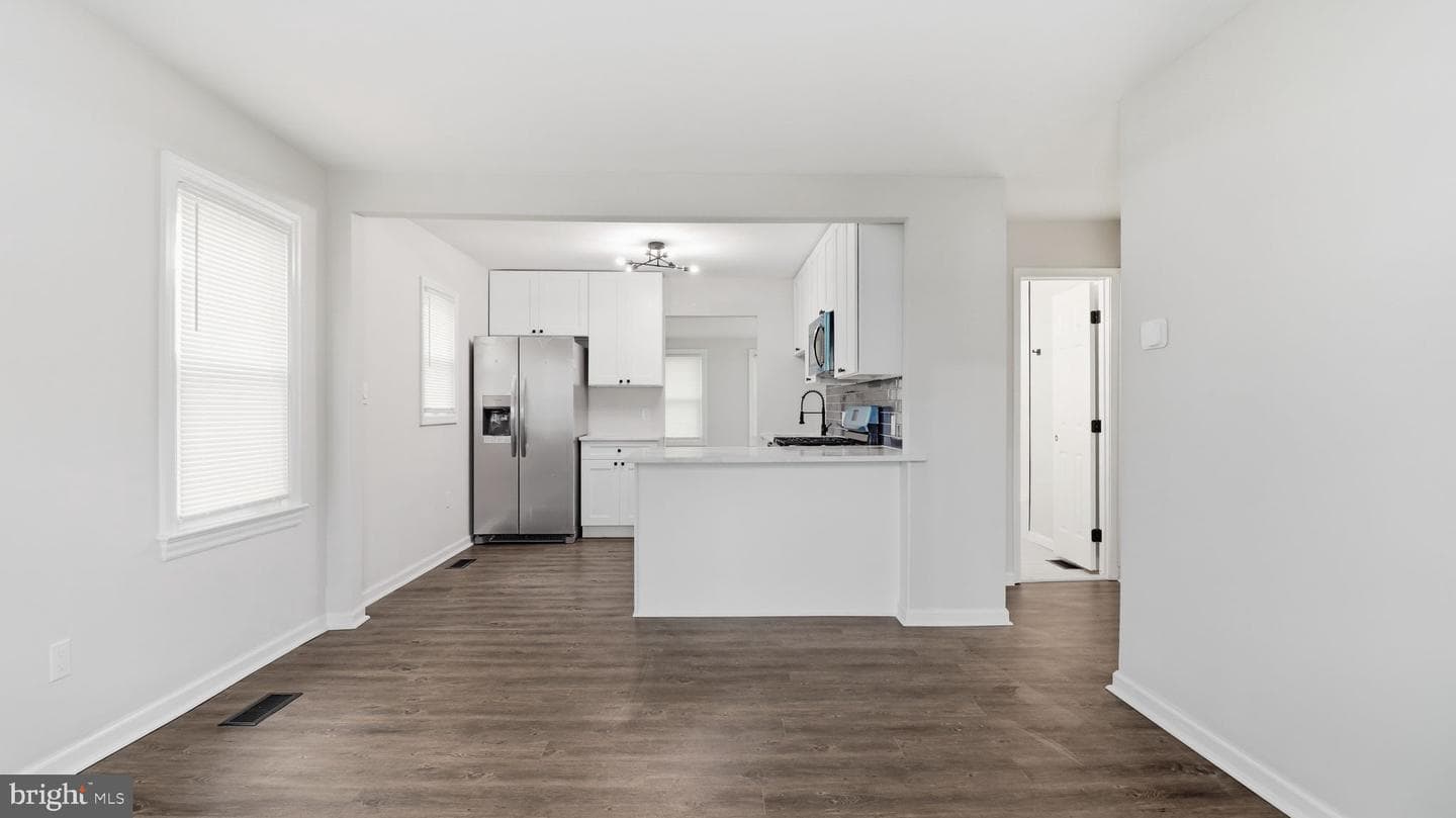 8 Vale Place photo 8