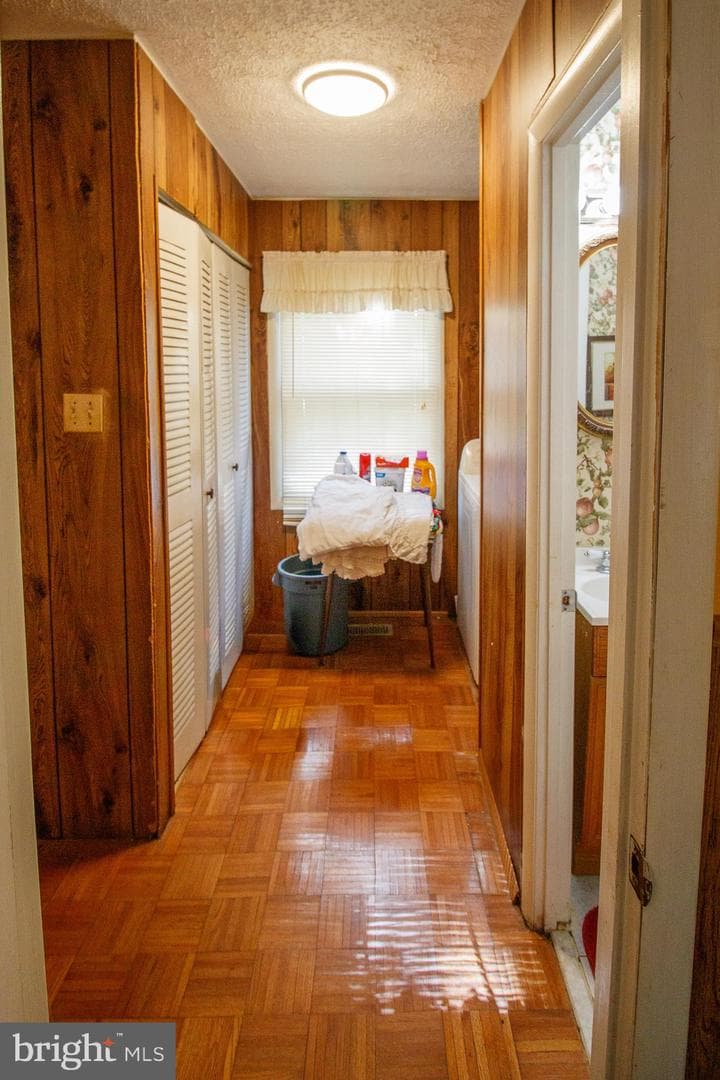 606 Potomac Valley Drive photo 18