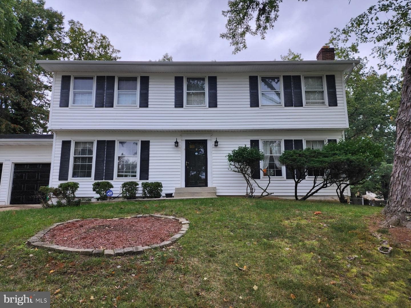606 Potomac Valley Drive photo 2