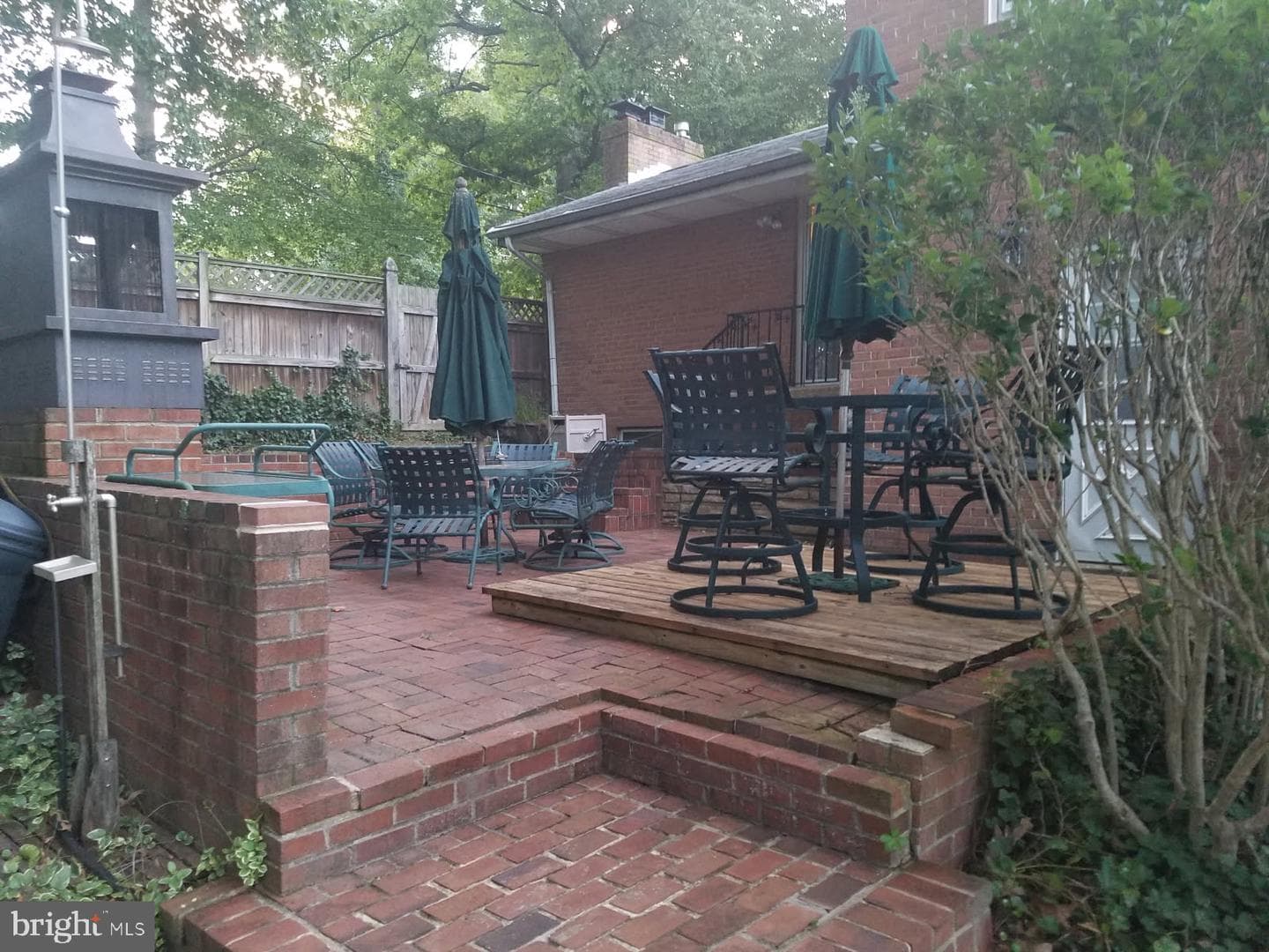5300 Ludlow Drive photo 2