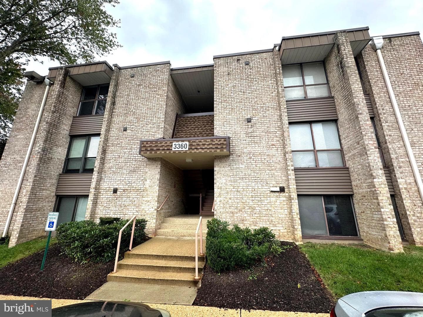 3360 Huntley Square Drive photo 1