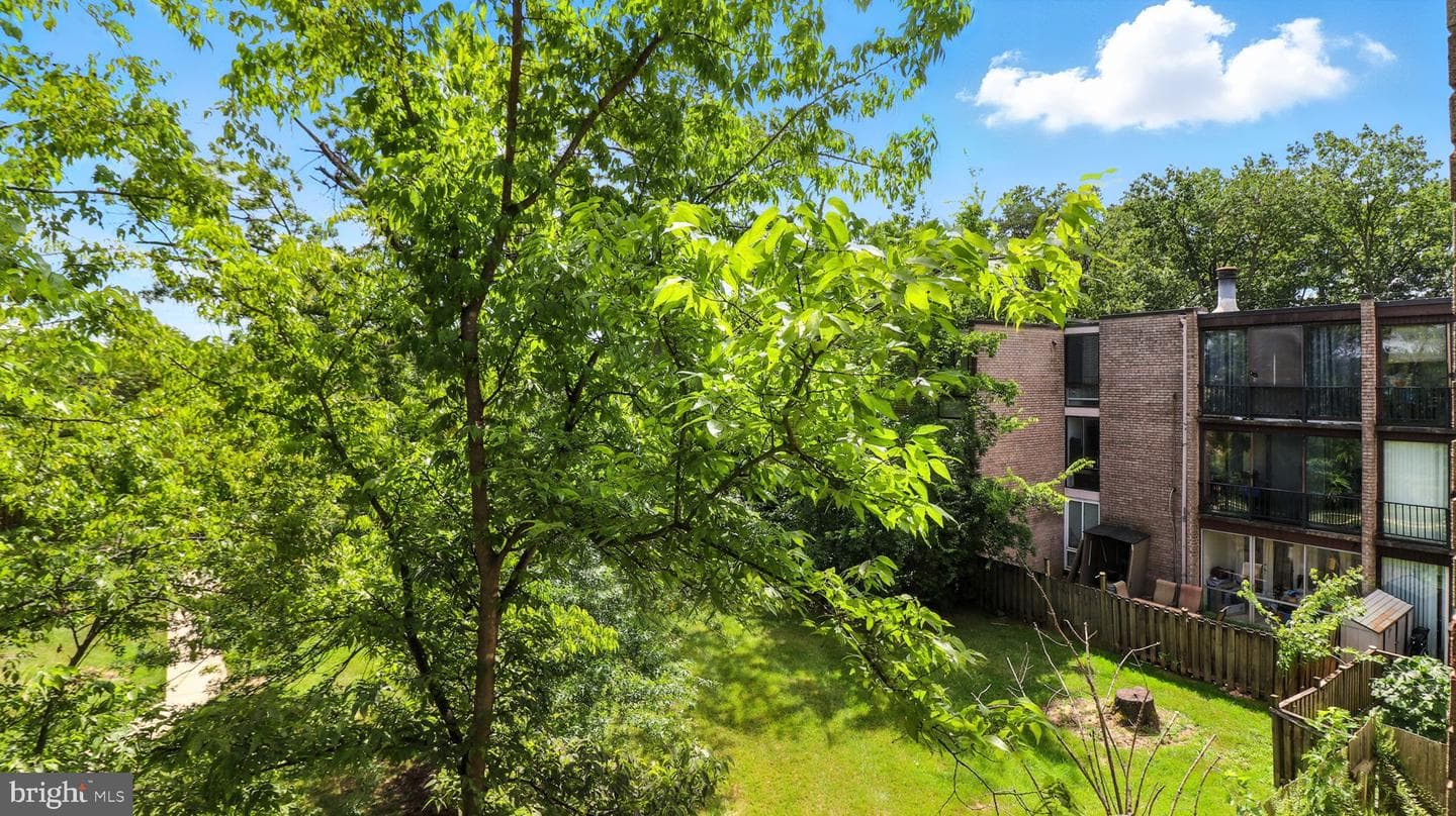 8693 Greenbelt Road #202 photo 16