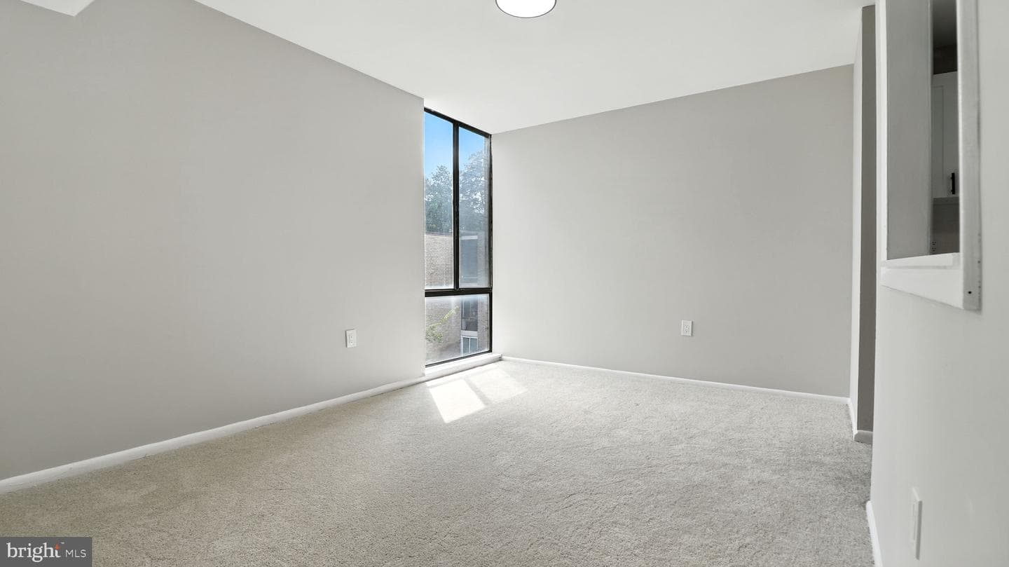 8693 Greenbelt Road #202 photo 18